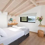Villa Sofimar By The Beach